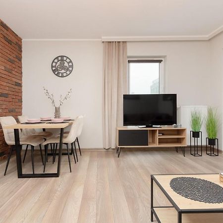 Modern One Bedroom Apartment With Parking In Lodz By Renters Prestige 외부 사진