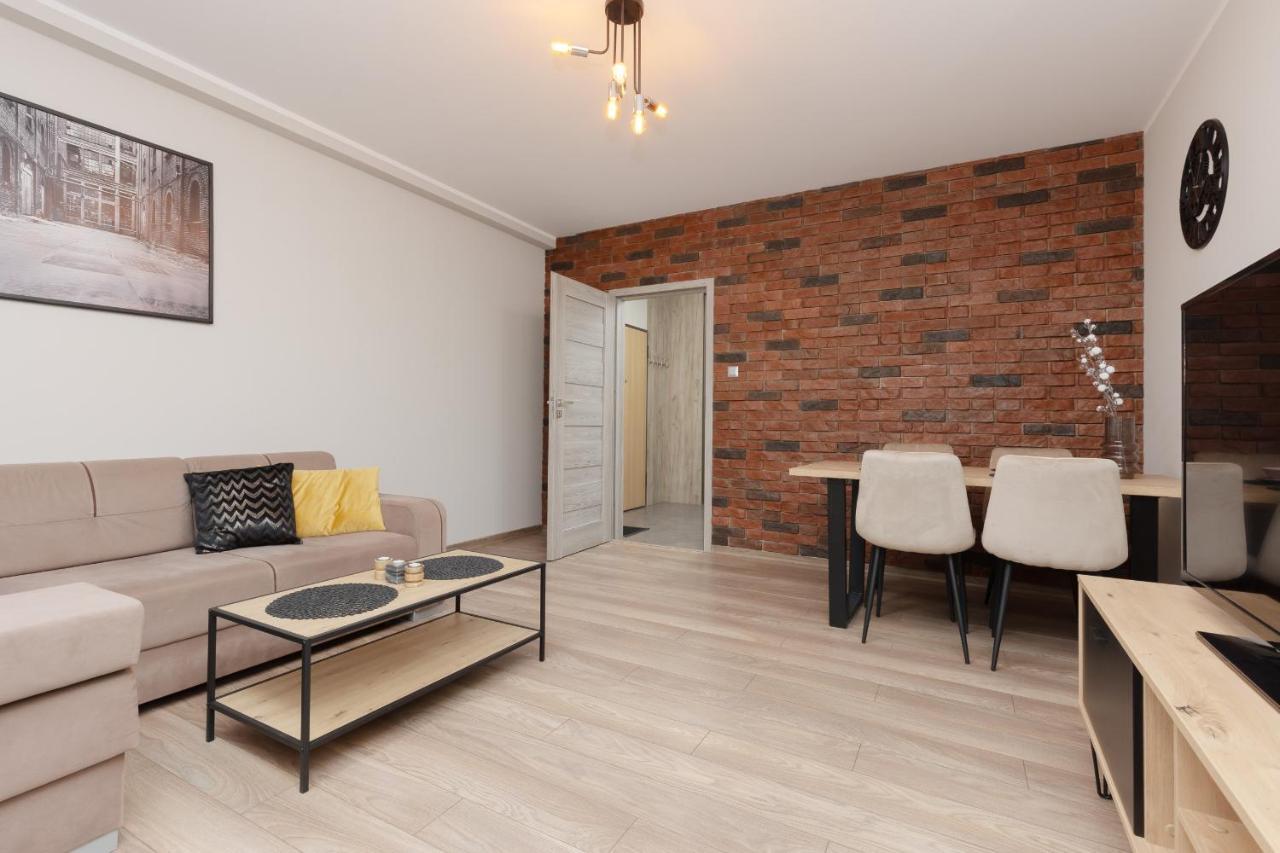 Modern One Bedroom Apartment With Parking In Lodz By Renters Prestige 외부 사진