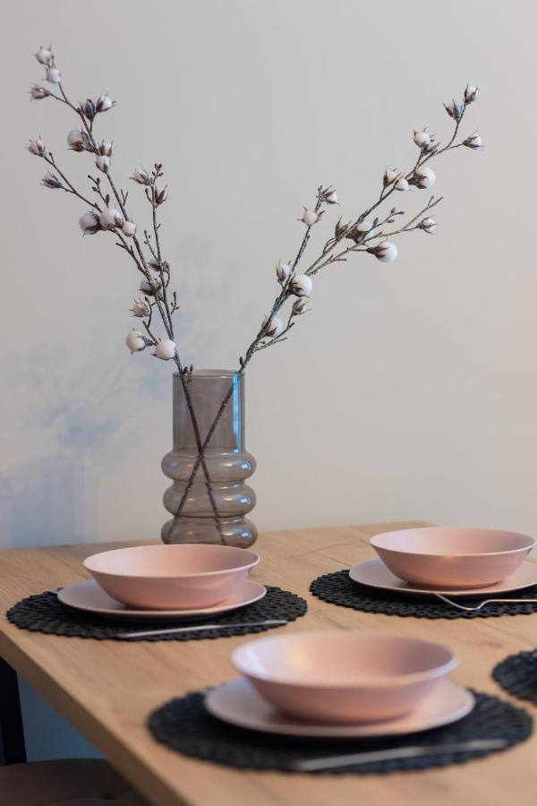 Modern One Bedroom Apartment With Parking In Lodz By Renters Prestige 외부 사진
